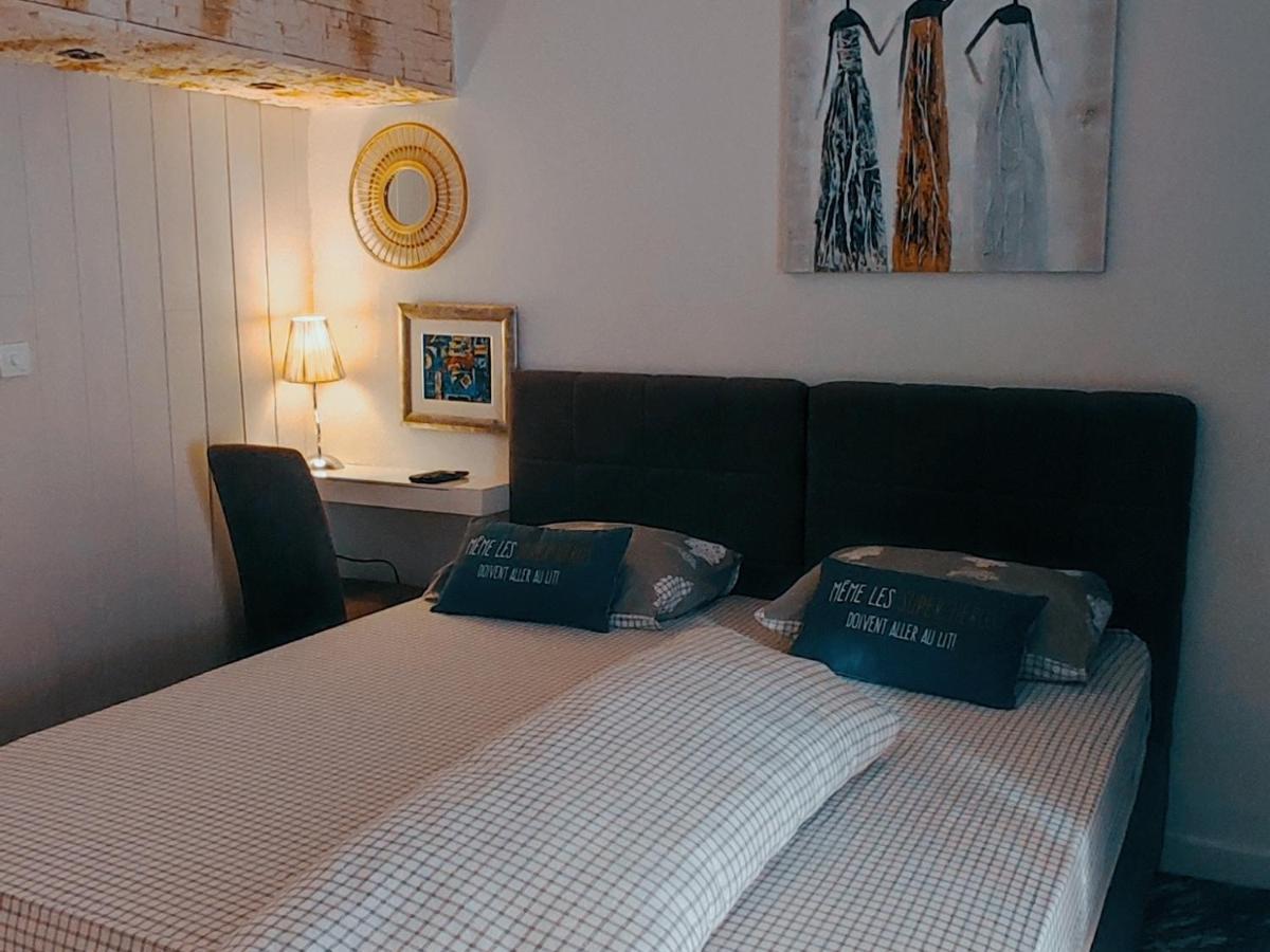 Apartmani Sollei Petrcane Exteriör bild