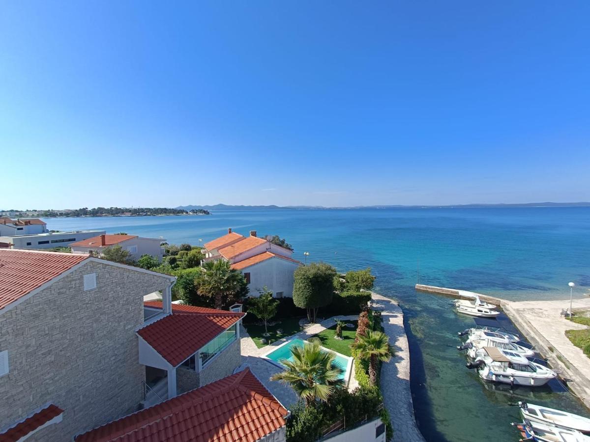 Apartmani Sollei Petrcane Exteriör bild