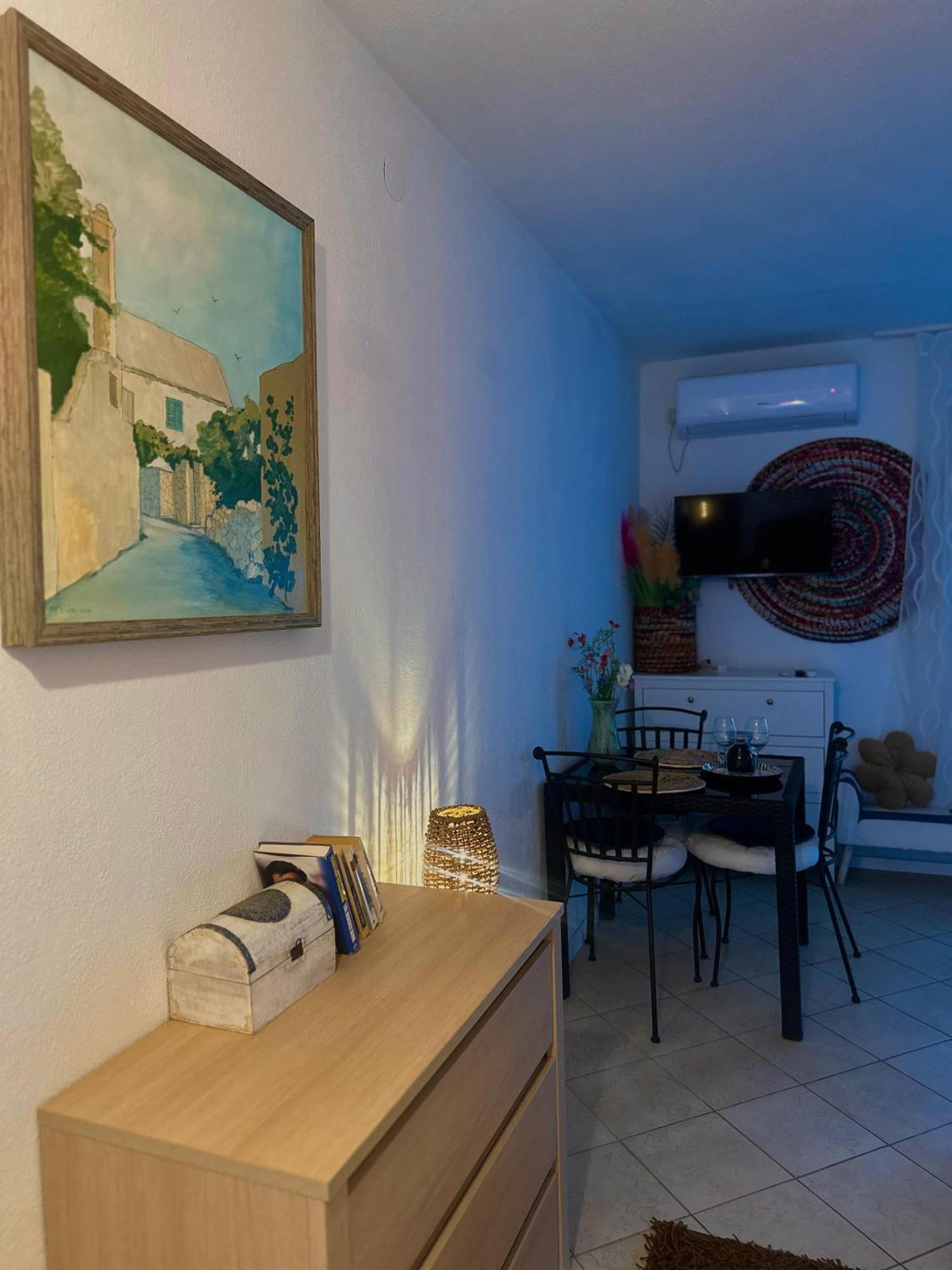 Apartmani Sollei Petrcane Exteriör bild